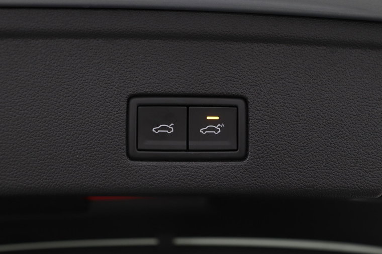 Vehicle Image 60