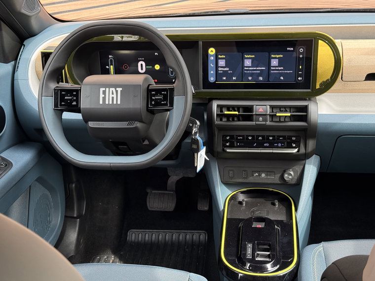 Vehicle Image 21