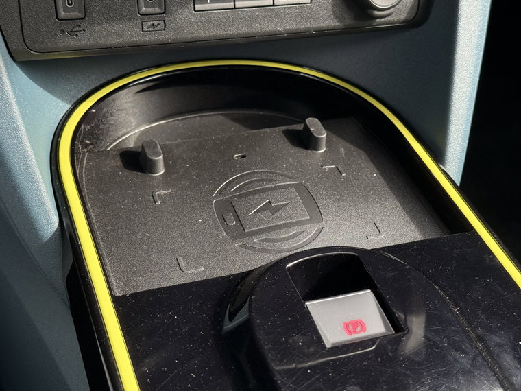 Vehicle Image 41