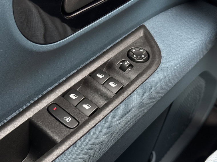 Vehicle Image 45