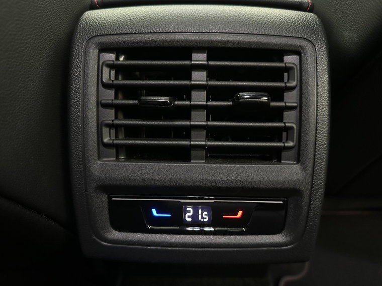 Vehicle Image 27
