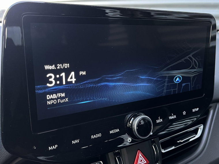 Vehicle Image 25