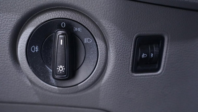 Vehicle Image 38