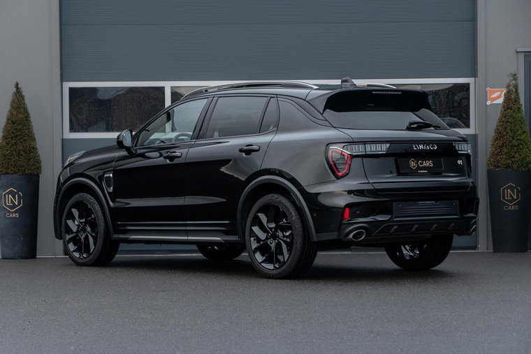 Vehicle Image 8