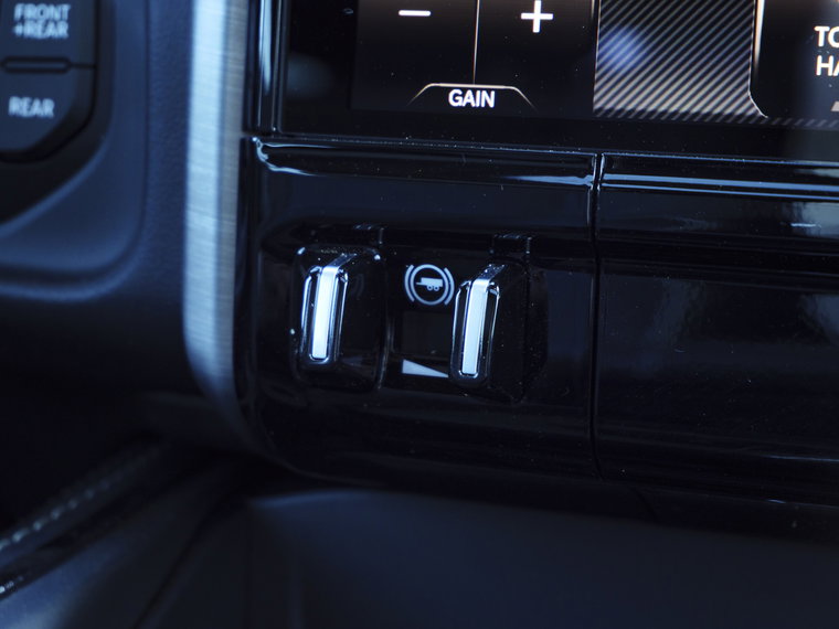Vehicle Image 35