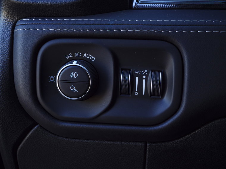 Vehicle Image 45