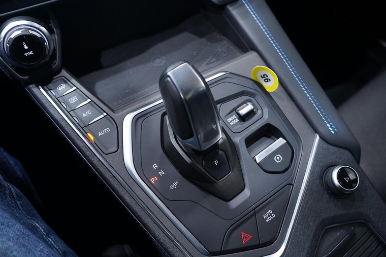 Vehicle Image 27