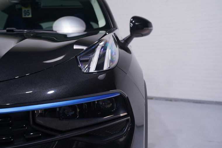 Vehicle Image 11