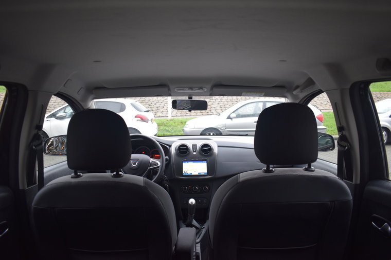 Vehicle Image 17