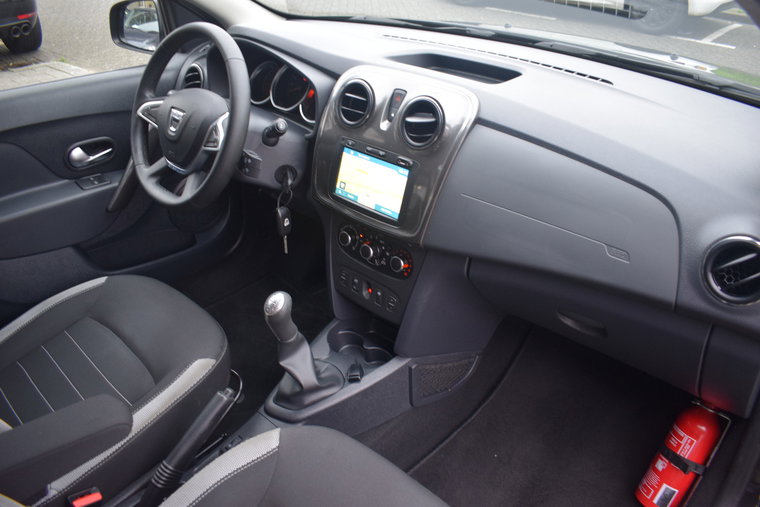 Vehicle Image 20