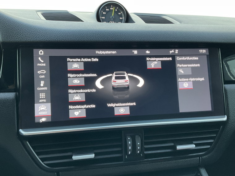 Vehicle Image 33