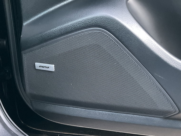 Vehicle Image 38