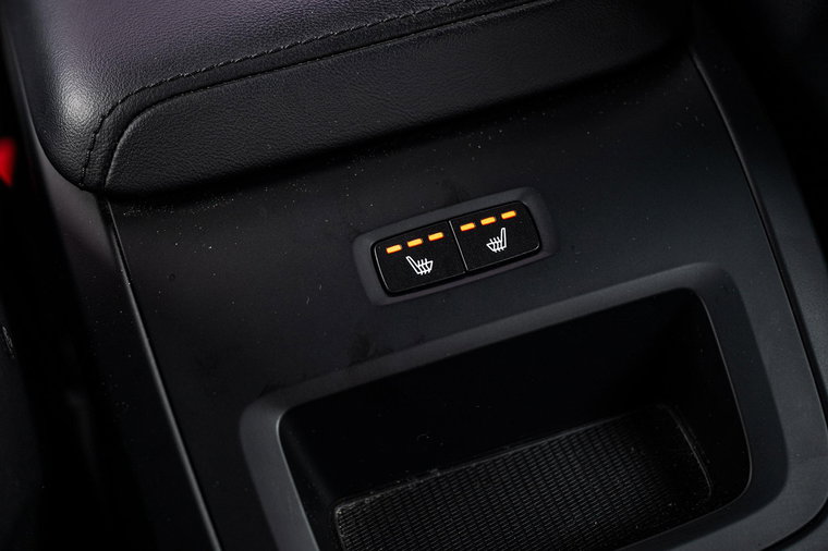 Vehicle Image 26