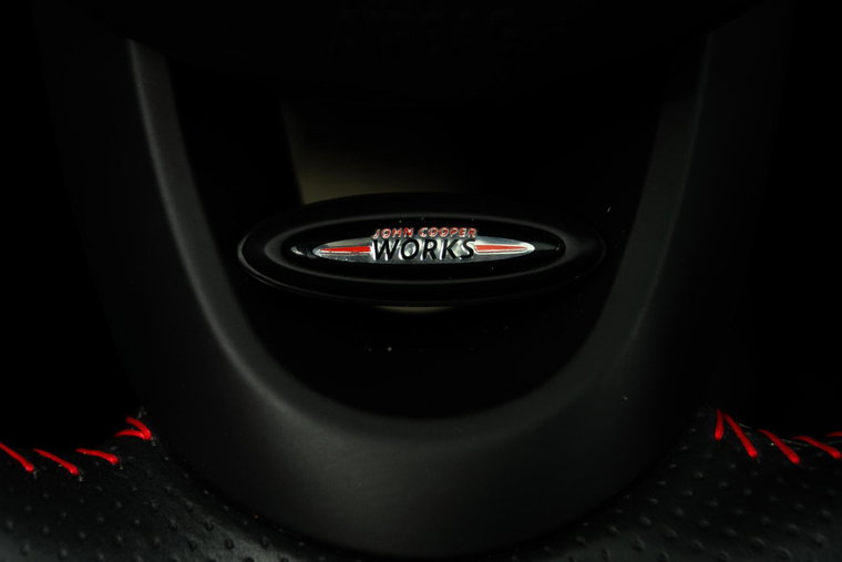 Vehicle Image 26
