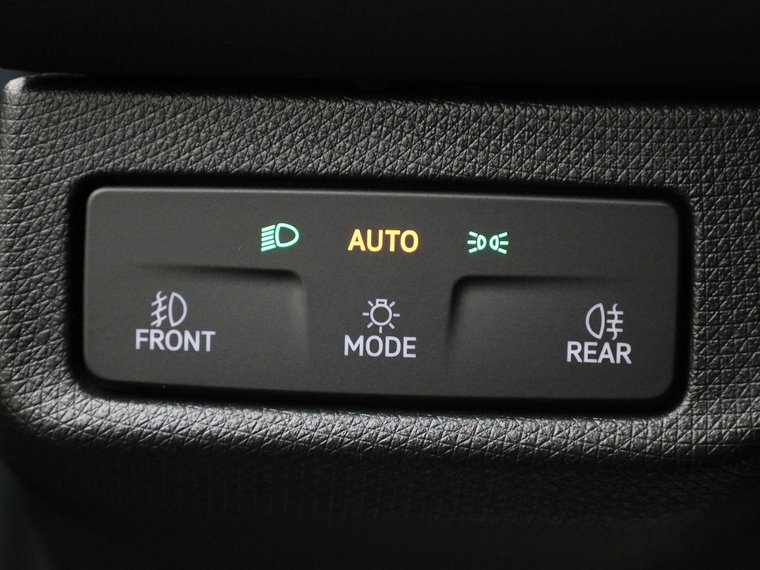 Vehicle Image 28
