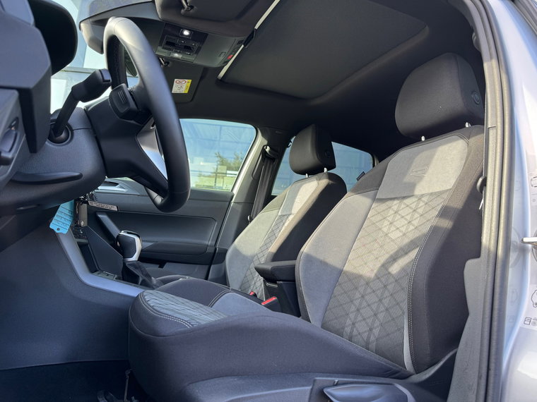 Vehicle Image 36