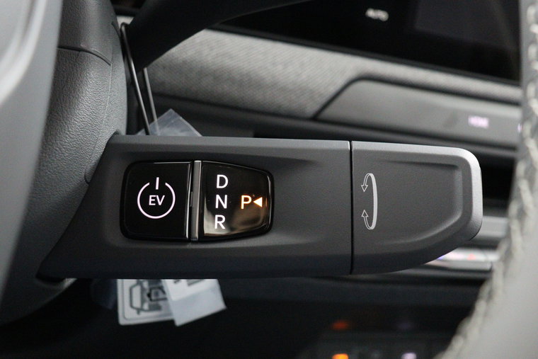 Vehicle Image 26
