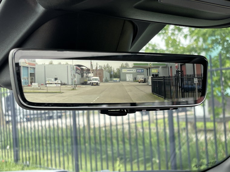 Vehicle Image 48