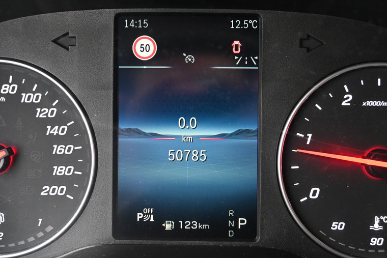 Vehicle Image 16