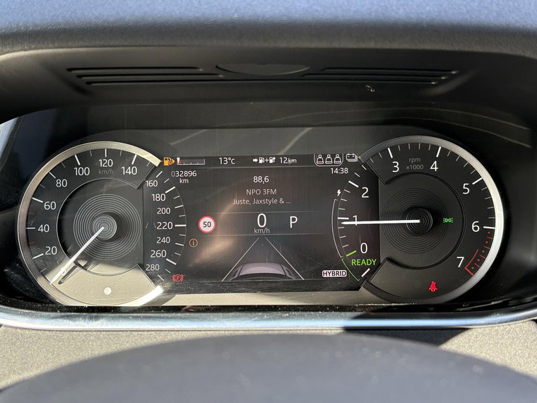 Vehicle Image 22