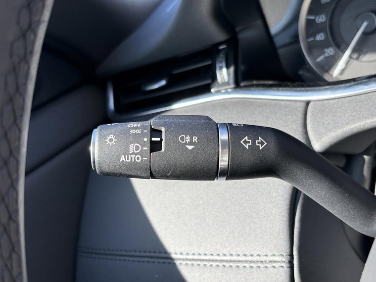 Vehicle Image 26