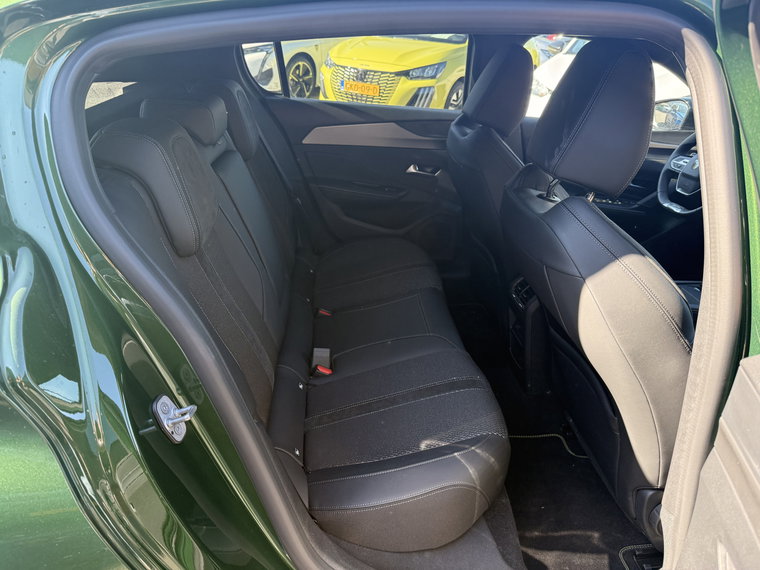 Vehicle Image 48