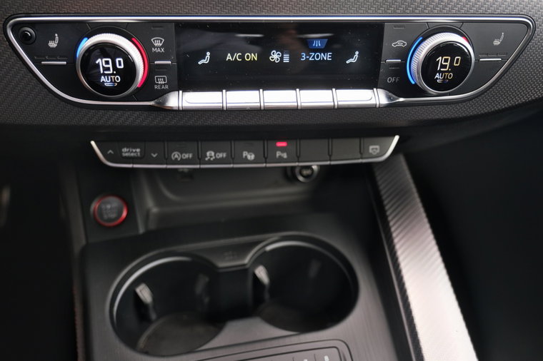 Vehicle Image 27