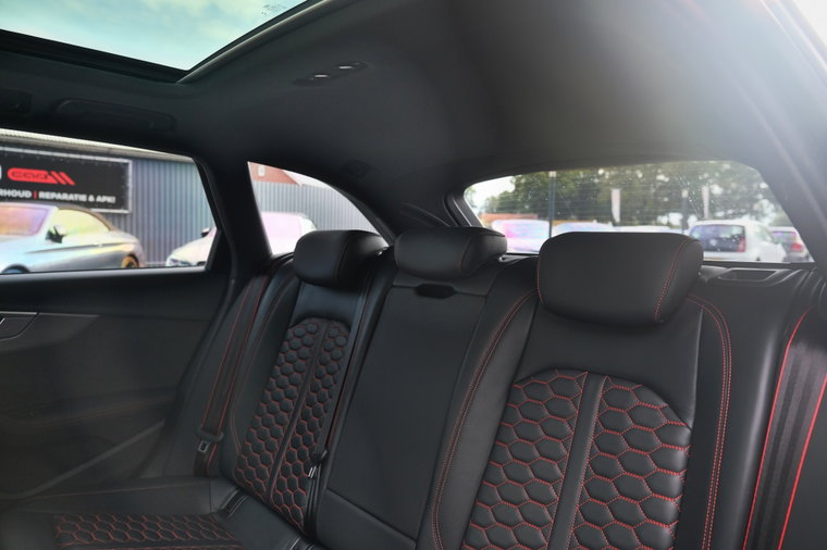 Vehicle Image 39