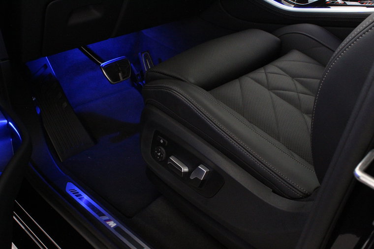 Vehicle Image 30