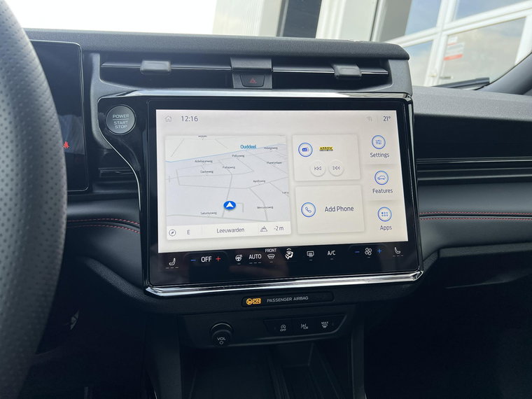 Vehicle Image 16