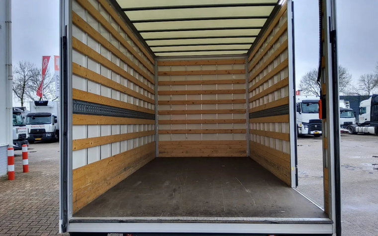 Vehicle Image 20