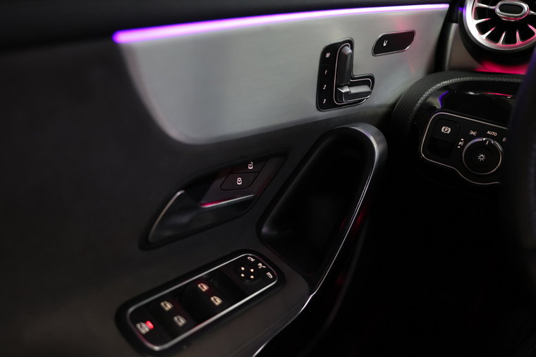 Vehicle Image 14