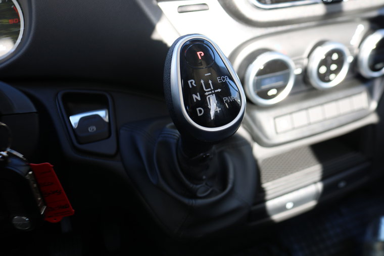 Vehicle Image 19
