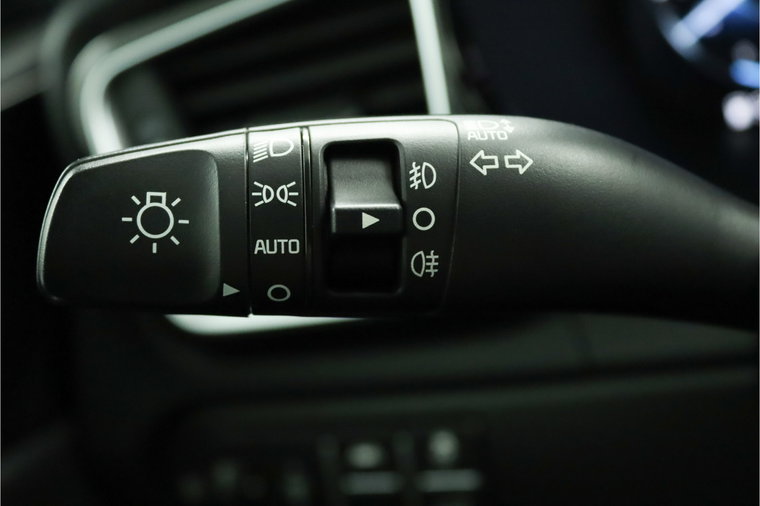 Vehicle Image 23