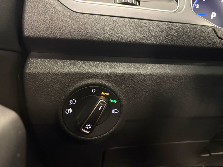 Vehicle Image 40