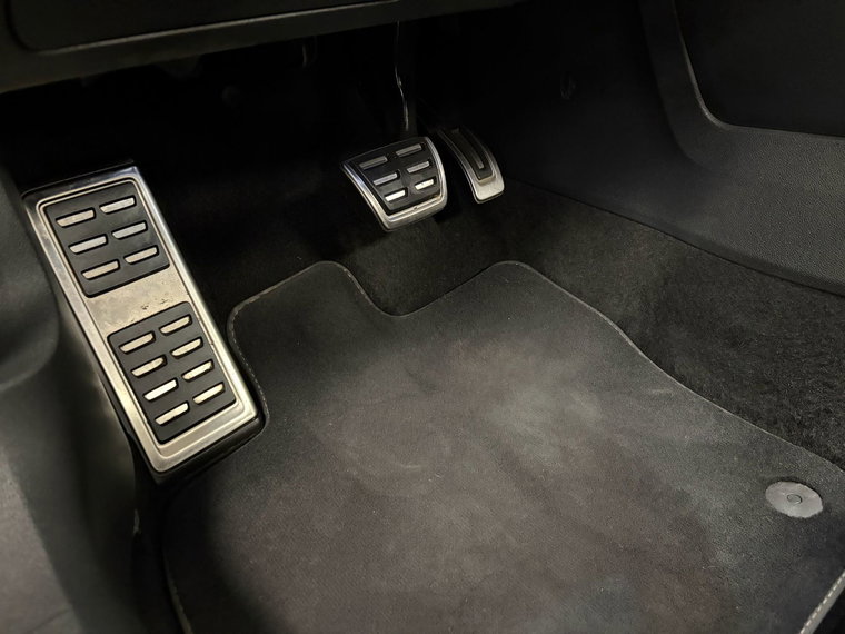Vehicle Image 41