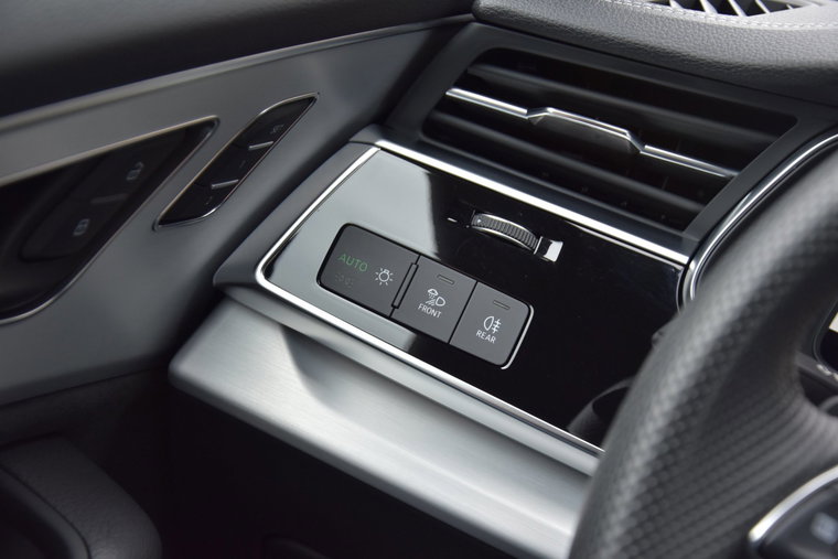 Vehicle Image 36