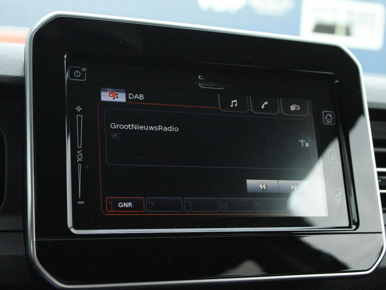 Vehicle Image 21