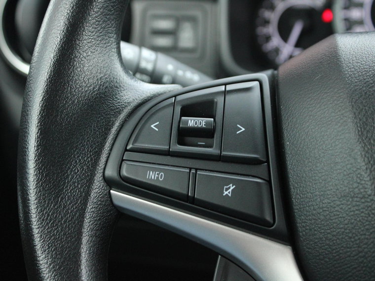 Vehicle Image 25