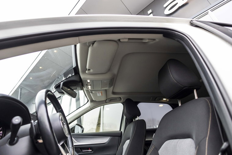 Vehicle Image 15