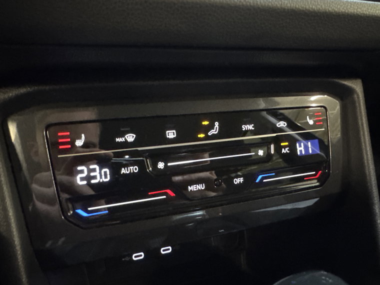 Vehicle Image 29
