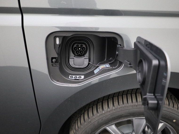 Vehicle Image 18