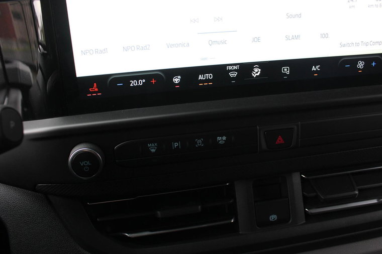 Vehicle Image 37