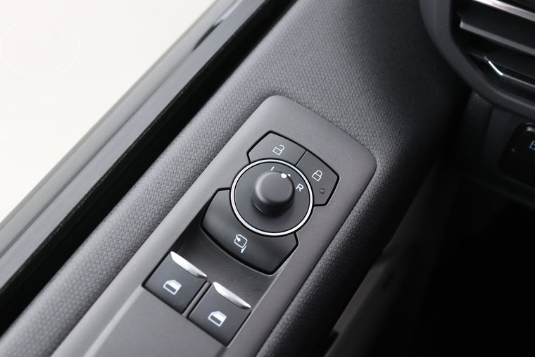 Vehicle Image 41