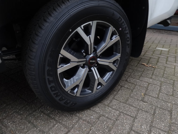 Vehicle Image 18