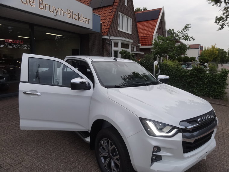 Vehicle Image 40