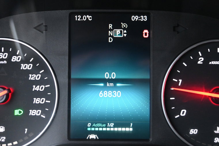 Vehicle Image 14