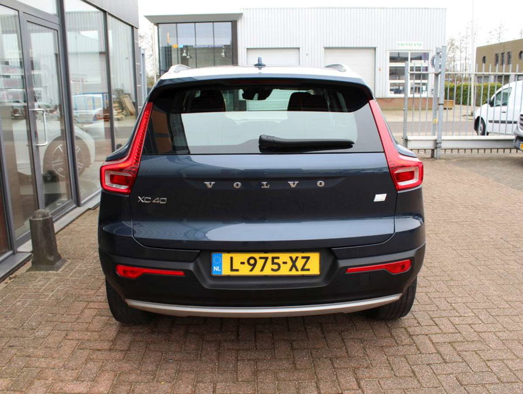 Vehicle Image 50