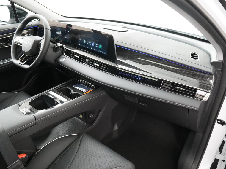 Vehicle Image 37