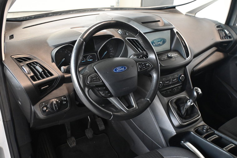 Vehicle Image 23